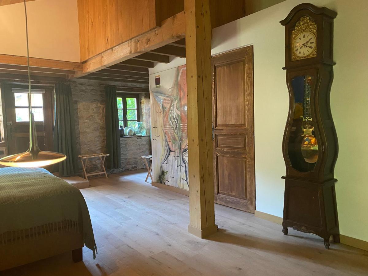 アンベール La Vaisse Bed & Breakfast エクステリア 写真